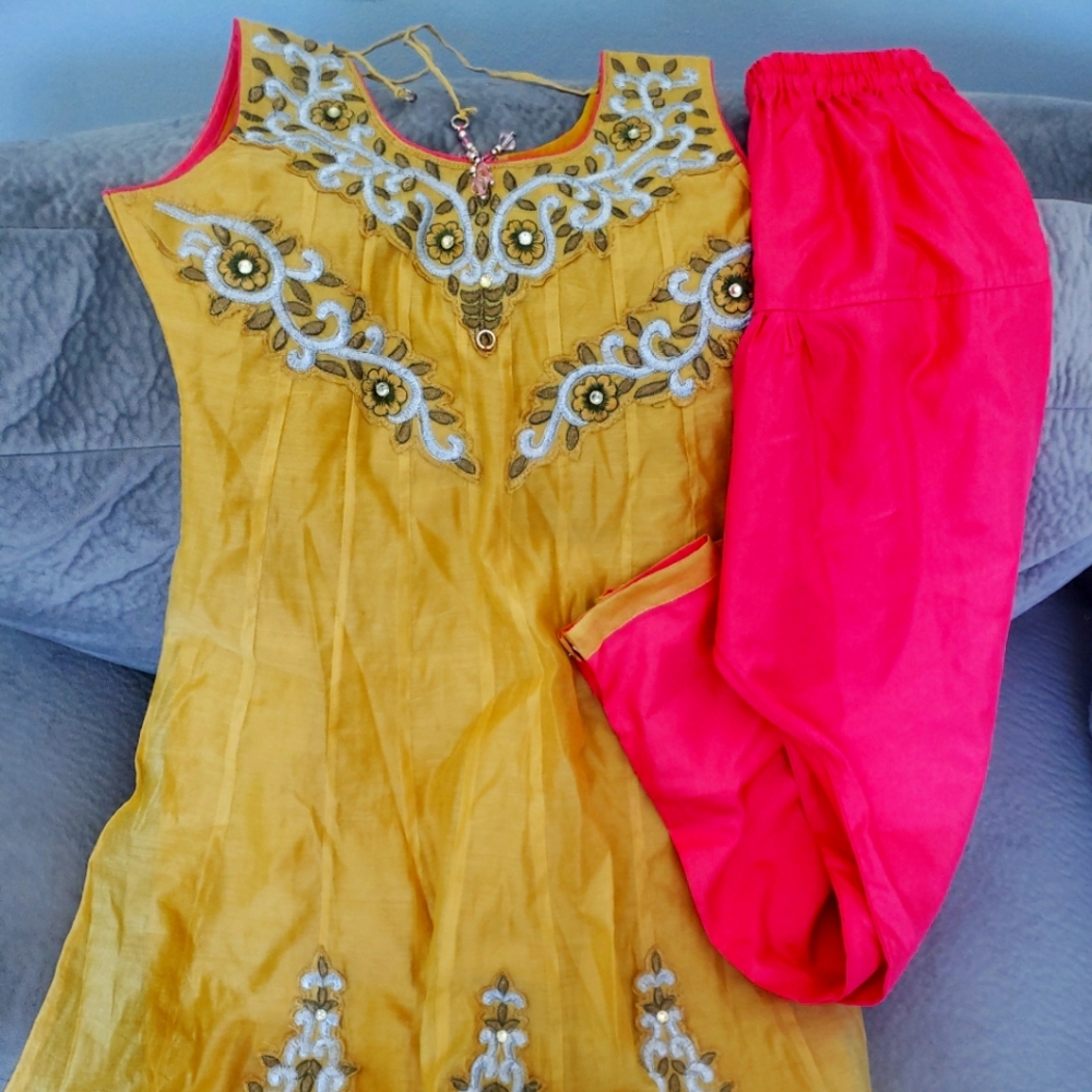 Traditional Indian Dress With Pants 32 Yellow Pink Embroidered US...Small...XS